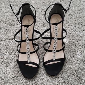 Nina- Caidee Black Mini